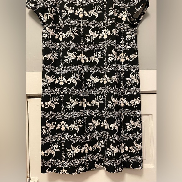 Damask Pattern Shift Dress - Picture 2 of 10